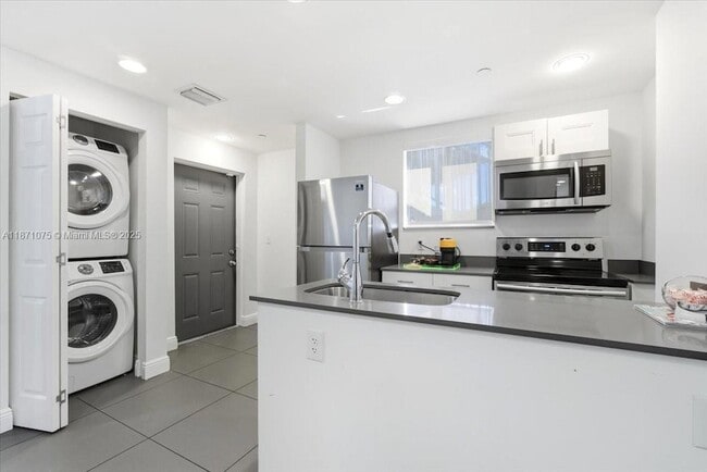 Photo - 541 NW 33rd St Apartment