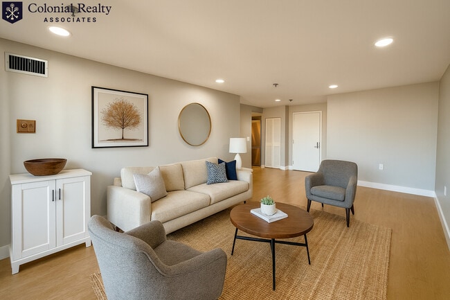 Photo - 15 N Beacon St Apartment