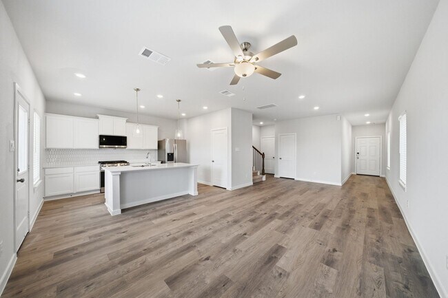 Foto del edificio - 3327 Young Clover Wy