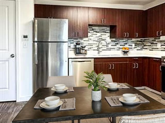 Foto del edificio - 3022 Forest Ln