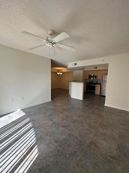 Foto del edificio - 3643 NW Mediterranean Ln