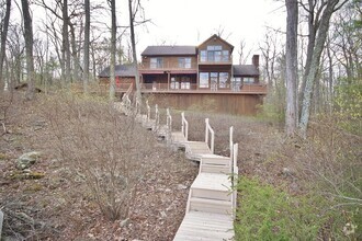 Building Photo - 136 Browning Blvd