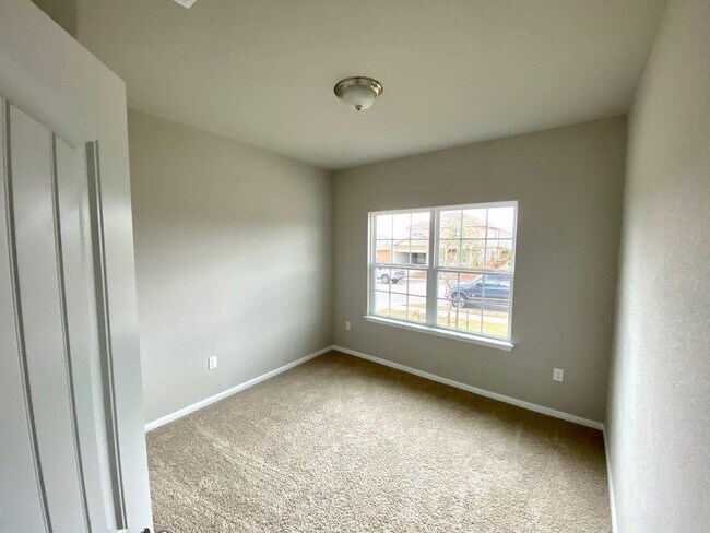 Foto del edificio - 6713 Ranchito Dr