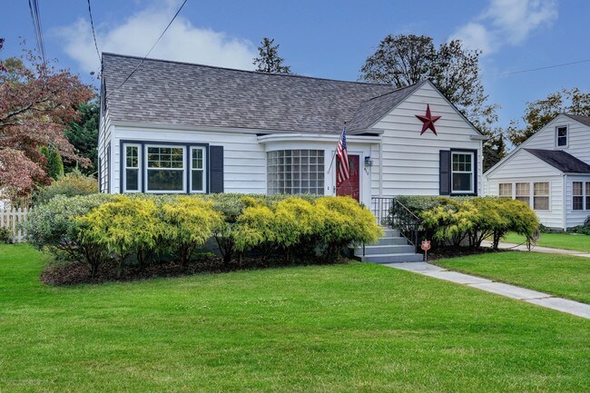 Building Photo - 410 Tilton Pl