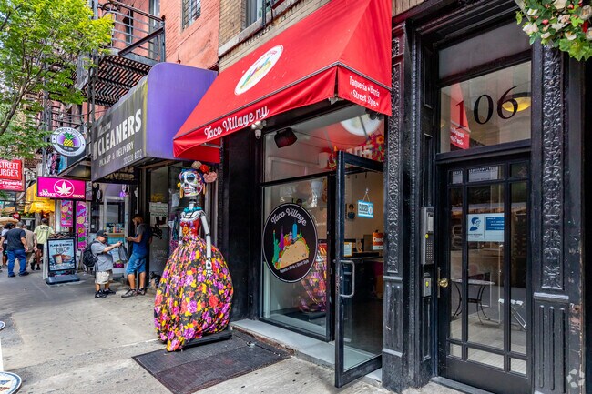 Foto del edificio - 106 Macdougal St