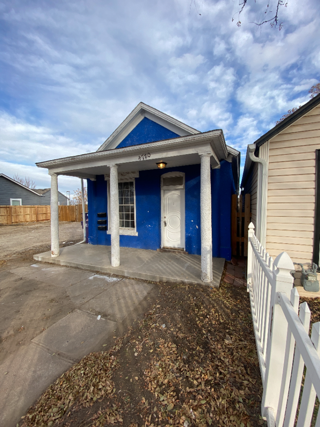 Building Photo - Cozy Duplex in the Rhino Neighborhood!