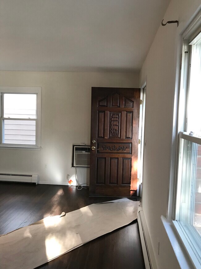 Building Photo - 25 Terrace Ave