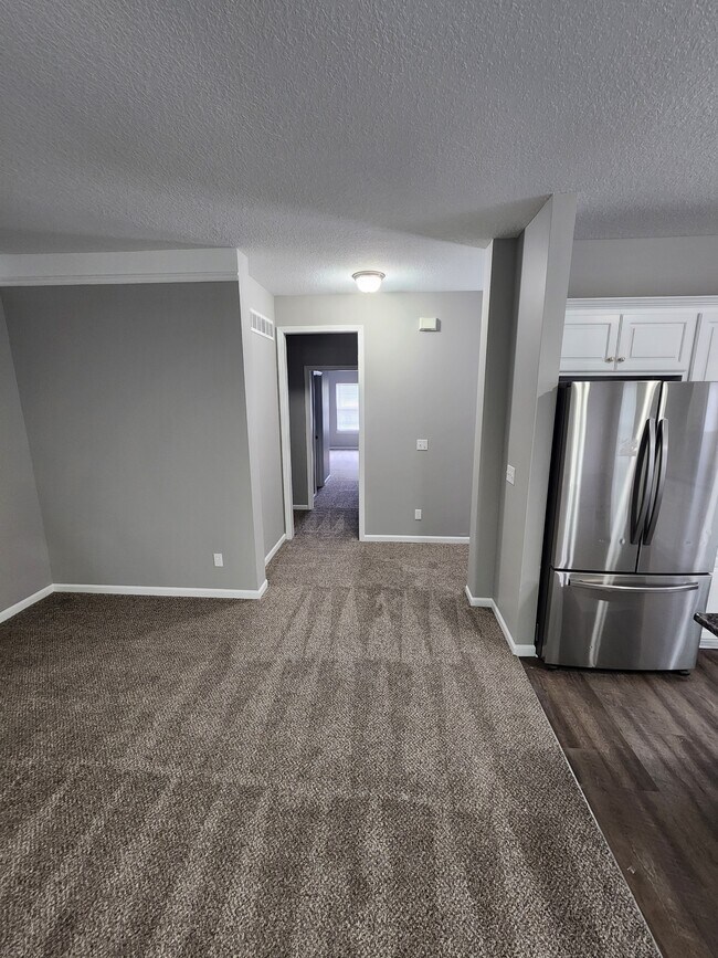 Foto del edificio - 8320 N Nodaway Ave