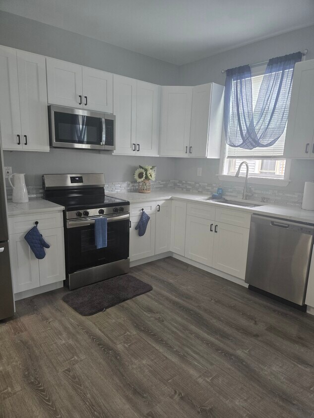 Foto principal - 32 Homestead Ave