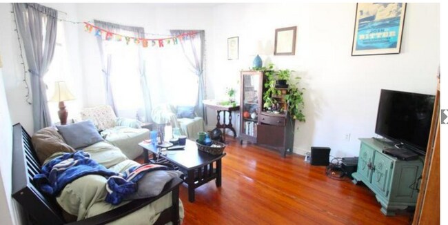 Foto del edificio - 26 Haskell St