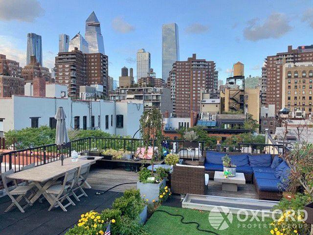 Foto principal - 325 West 21st Street