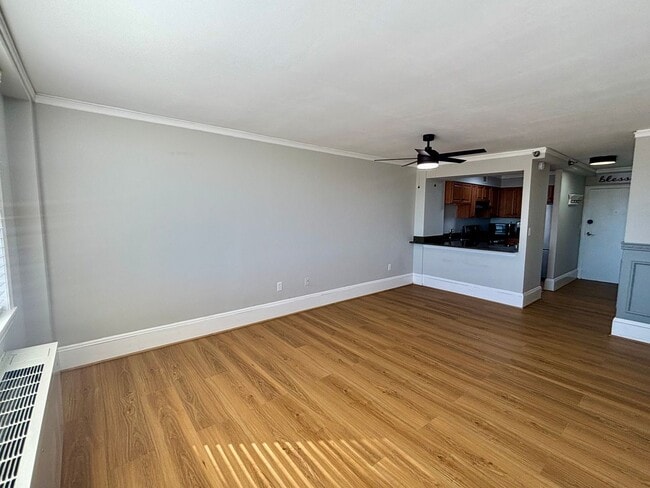 Foto del edificio - 2479 Peachtree Rd NE