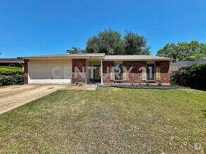 Building Photo - 7127 Winterberry Dr