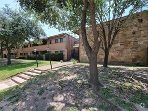 Building Photo - 3809 N Braeswood Blvd