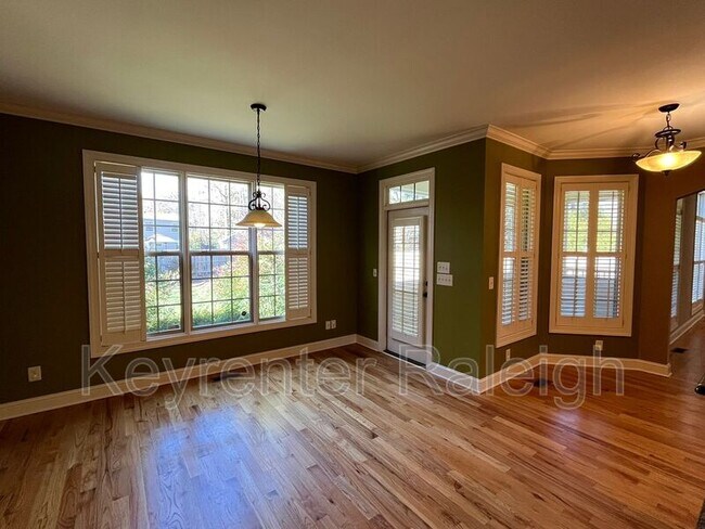 Building Photo - 6507 Glendower Rd