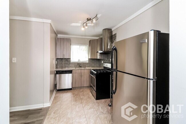 Foto del edificio - 773 Greenwood Ave NE