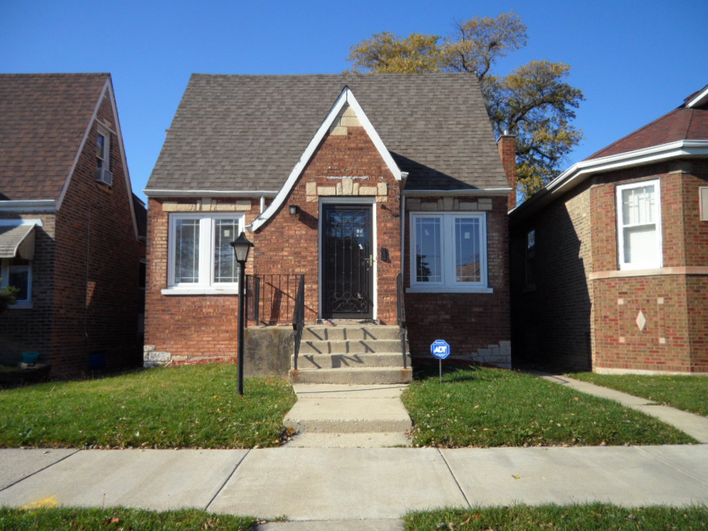 Primary Photo - 10154 S Calumet Ave