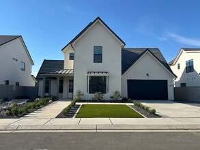 Building Photo - 2944 E Alderann St