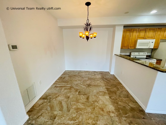 Foto del edificio - 13190 Bella Casa Cir