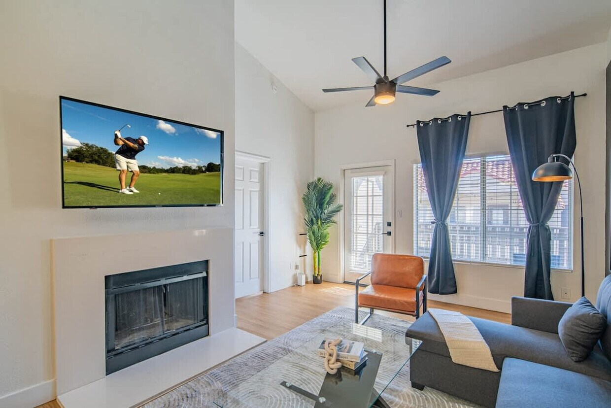 Foto principal - 7900 E Princess Dr