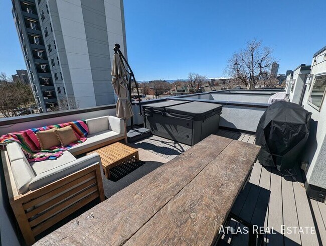Foto del edificio - 1746 N Williams St