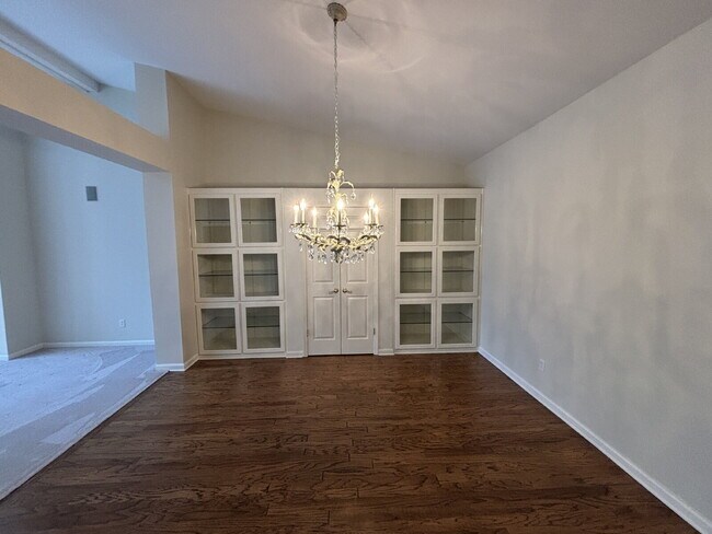 Foto del edificio - 39 Williamsburg Pl