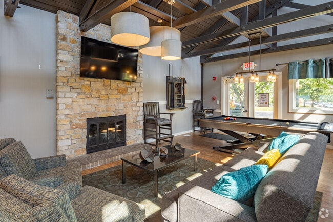 Building Photo - Woodbury Place Apartments