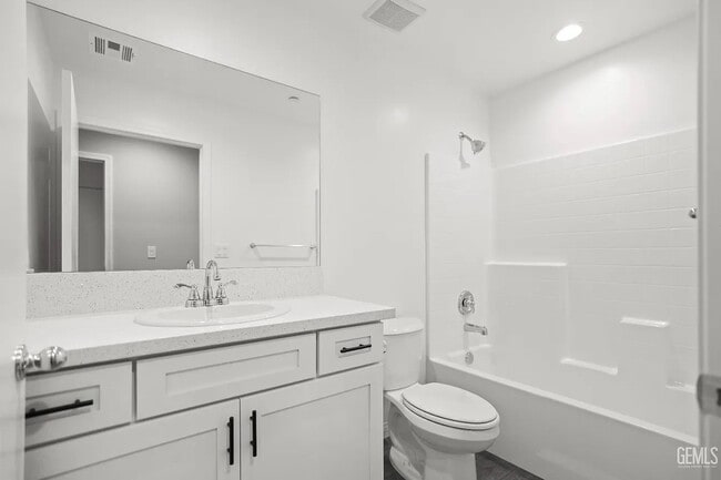 Building Photo - 632 Ledgestone St