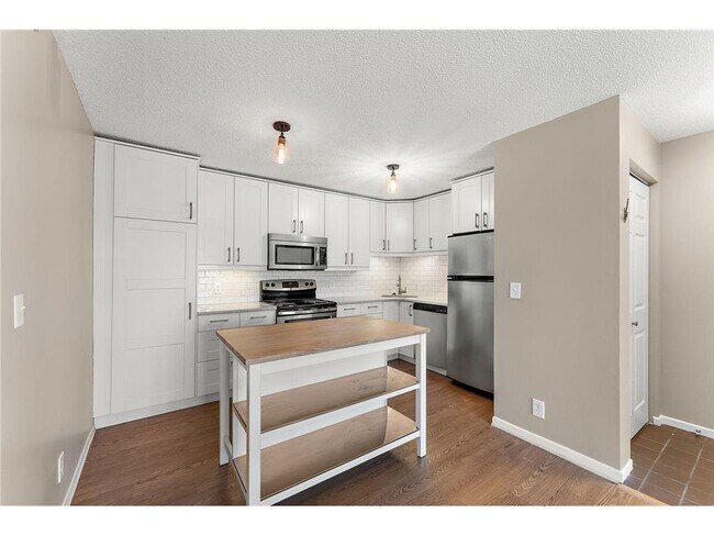 Foto del edificio - 2160 Ridge Dr