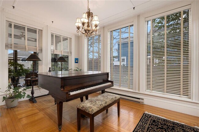 Foto del edificio - 4 Hunter Ave