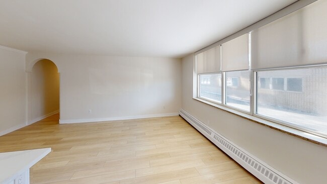 Building Photo - Riverview Apartments