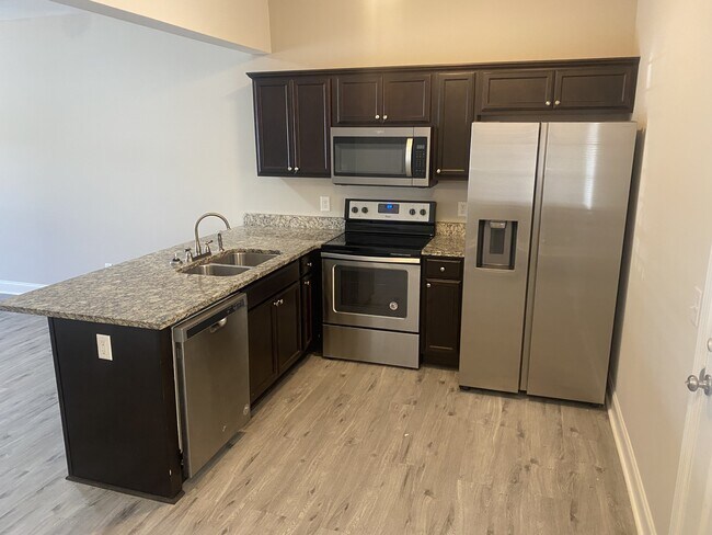 Foto del edificio - 110 Clark Branch Rd