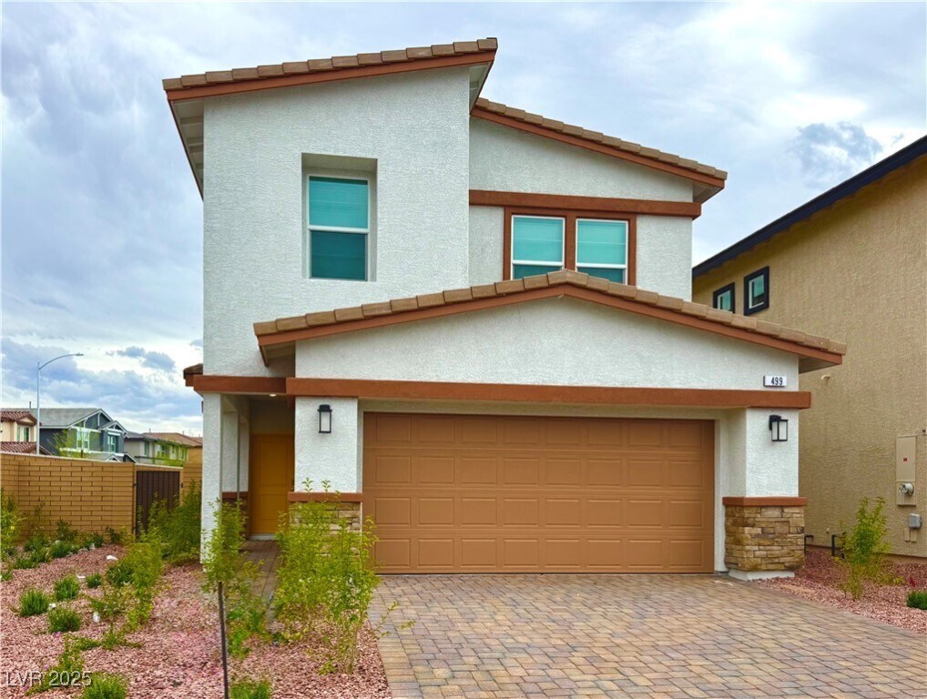Foto principal - 499 Red Lovebird Ave