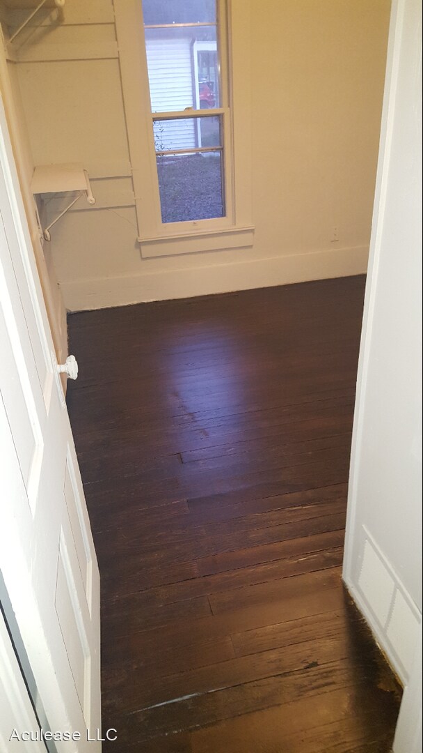 Foto del edificio - 2 br, 1 bath House - 301 S. Edwards