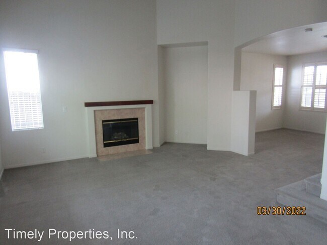 Building Photo - 3 br, 2.5 bath House - 289 Burt Street
