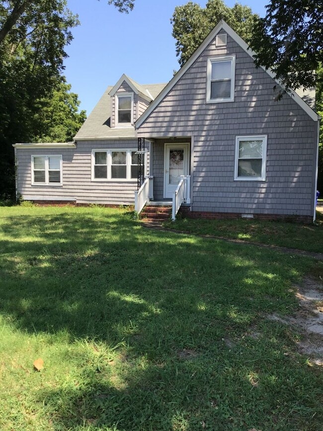 Building Photo - 1550 E Bayview Blvd Building Photo - 1550 E Bayview Blvd