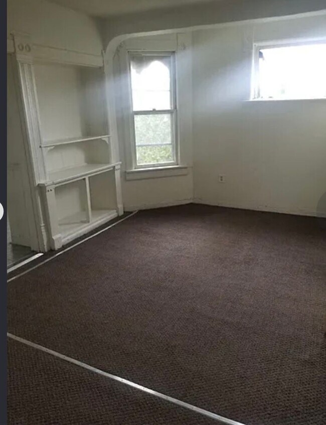 Foto del edificio - 1944-1946 N 22nd St