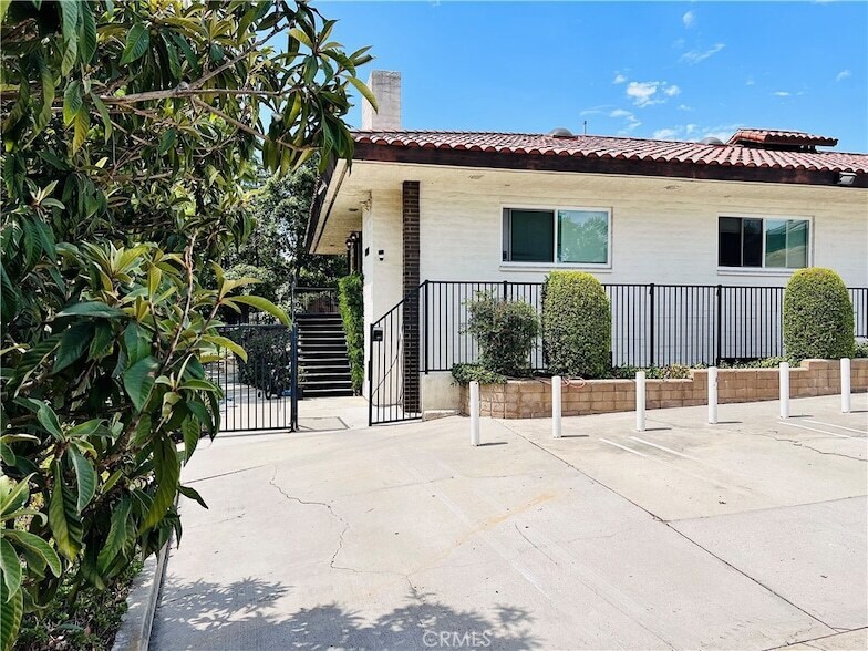 Foto principal - 19901 Yorba Linda Blvd