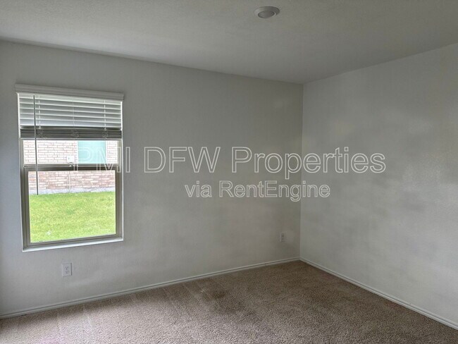 Foto del edificio - 1638 Woodbrook Dr