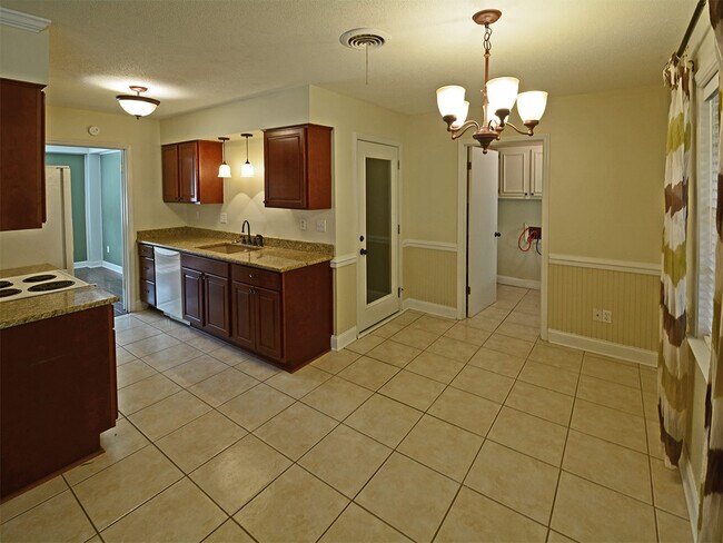 Foto del edificio - 3 bed, 1.5 bath in Bartlett