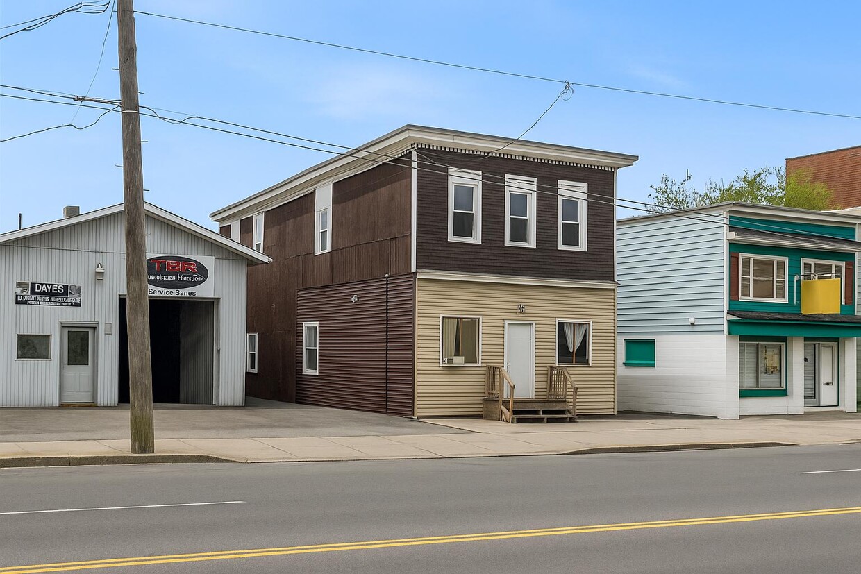 Building Photo - 503 N State St