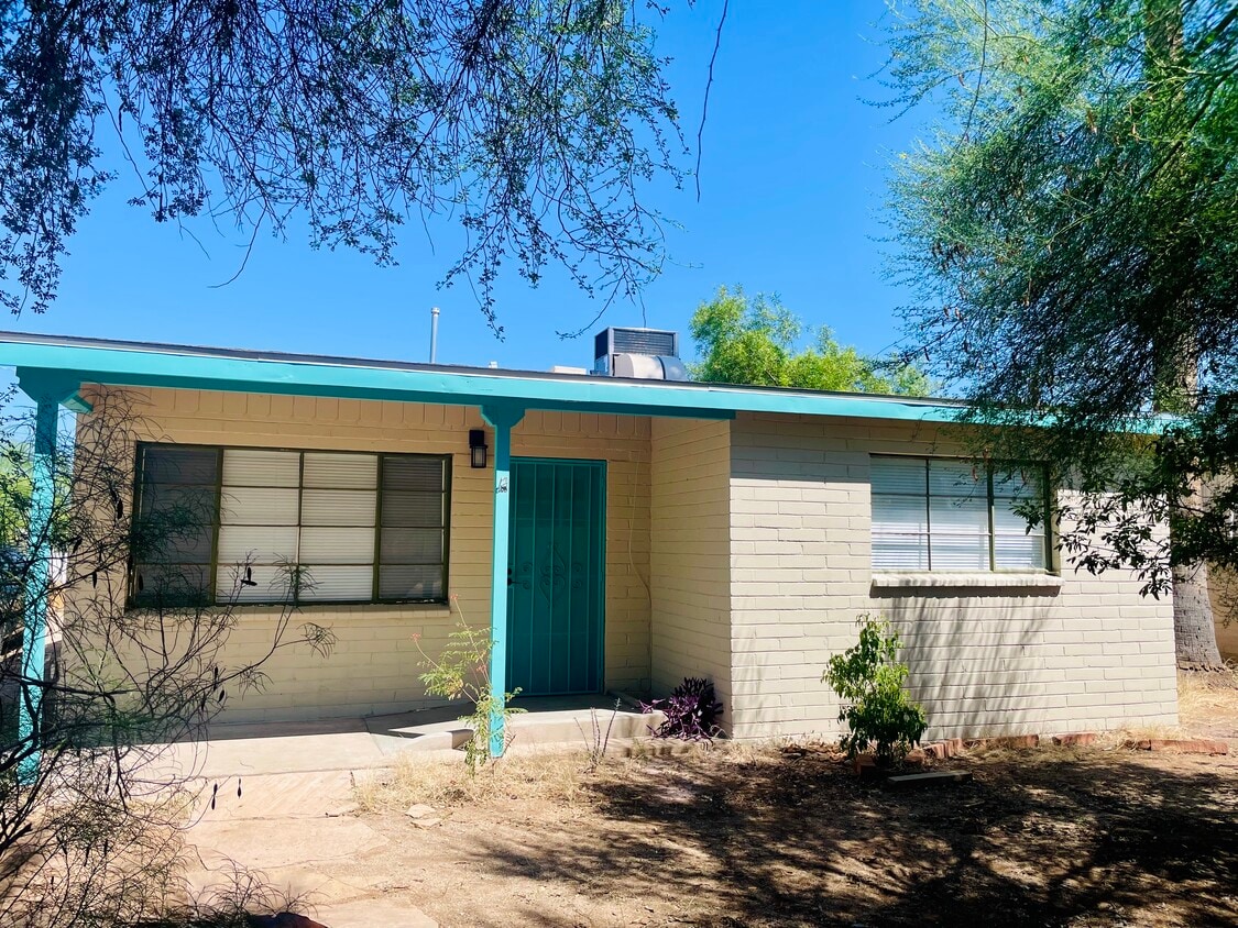 355 E Blacklidge Dr, Tucson, AZ 85705 House Rental in Tucson, AZ