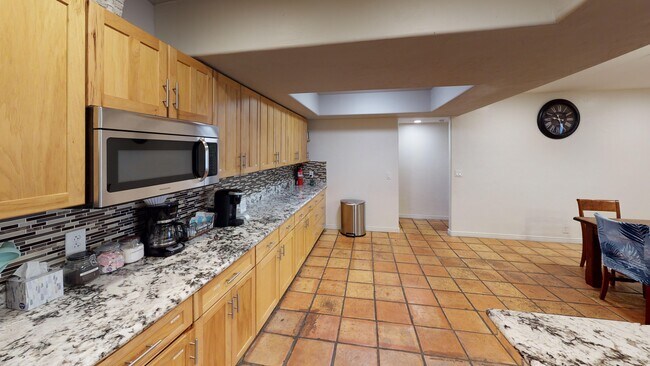 Foto del edificio - 6508 S McKemy St