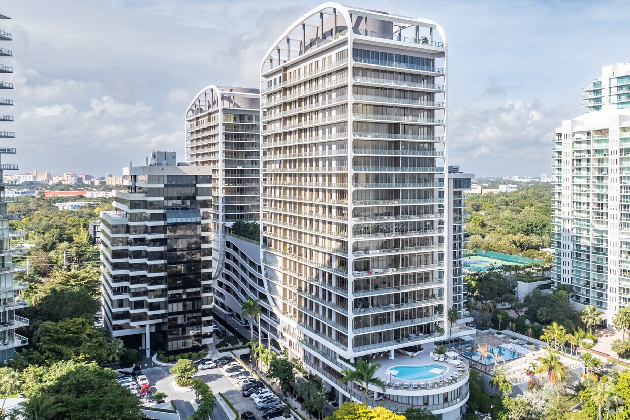 Foto principal - Mr. C Residences