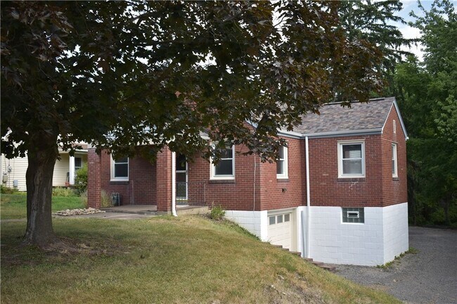 Foto del edificio - 905 Burchfield Rd