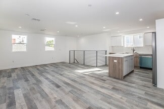 Building Photo - 543 N Virgil Ave