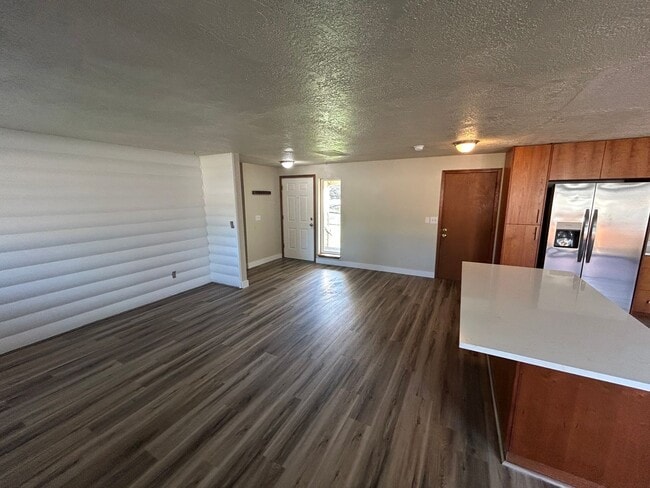 Building Photo - Renovated 3 Bedroom, 2 Bath Home in Newberg