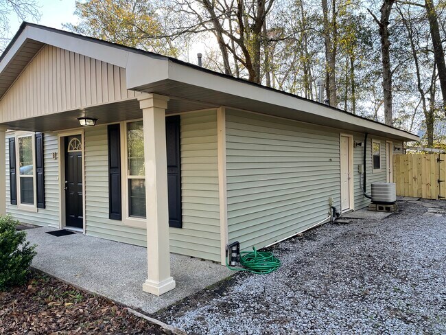 Building Photo - 1505 Beech St
