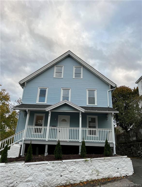 15 Seymour St Unit 2nd floor, Waterbury, CT 06708 Room for Rent in