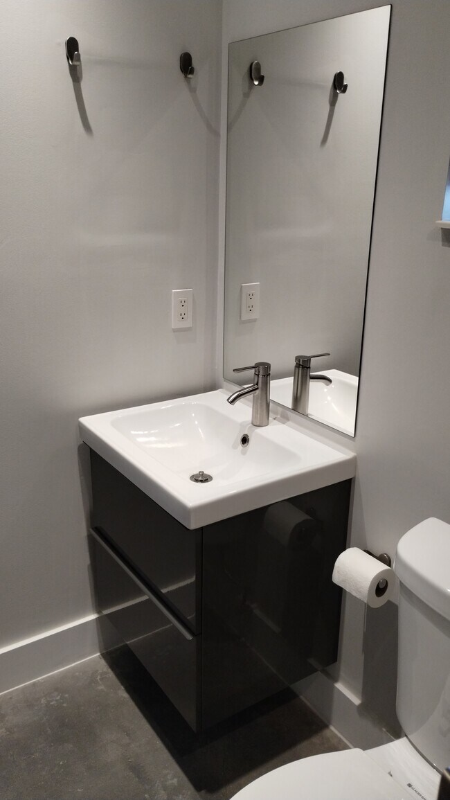 Foto del edificio - 3143 Cocoplum Cir